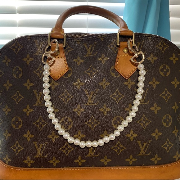 Heart & Faux Pearl Bag Charm - Picture 2 of 6